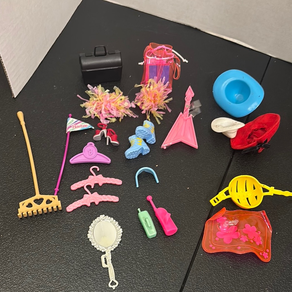 Barbie Colorful Toy Accessory Set - Picture 11 of 16
